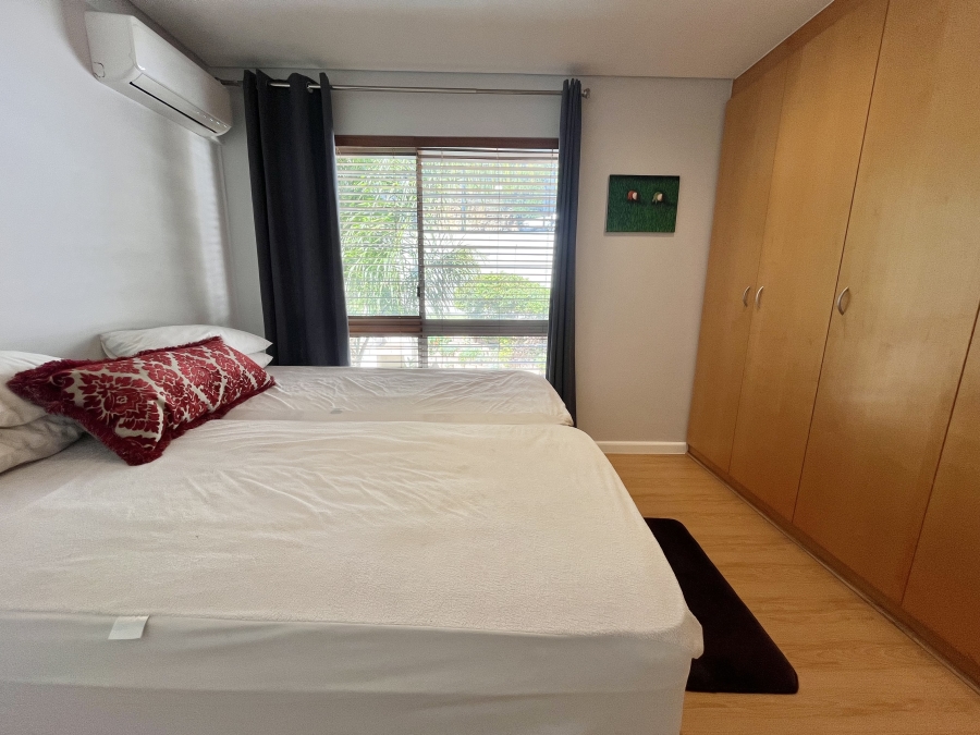 To Let 2 Bedroom Property for Rent in Sea Point Western Cape